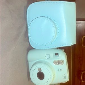 Polaroid instax mini 9